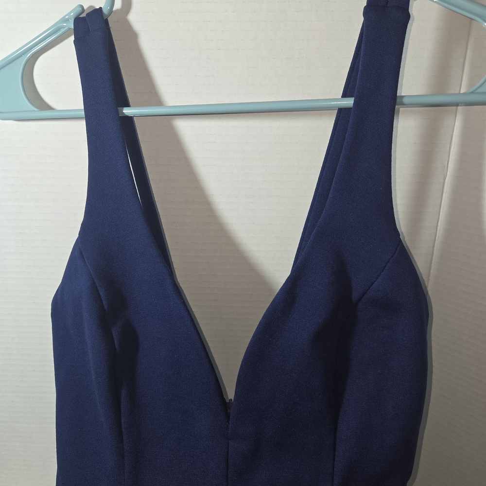 Lulus Navy Deep V Fit-and-Flare Mini Dress In Size M - Picture 4 of 8